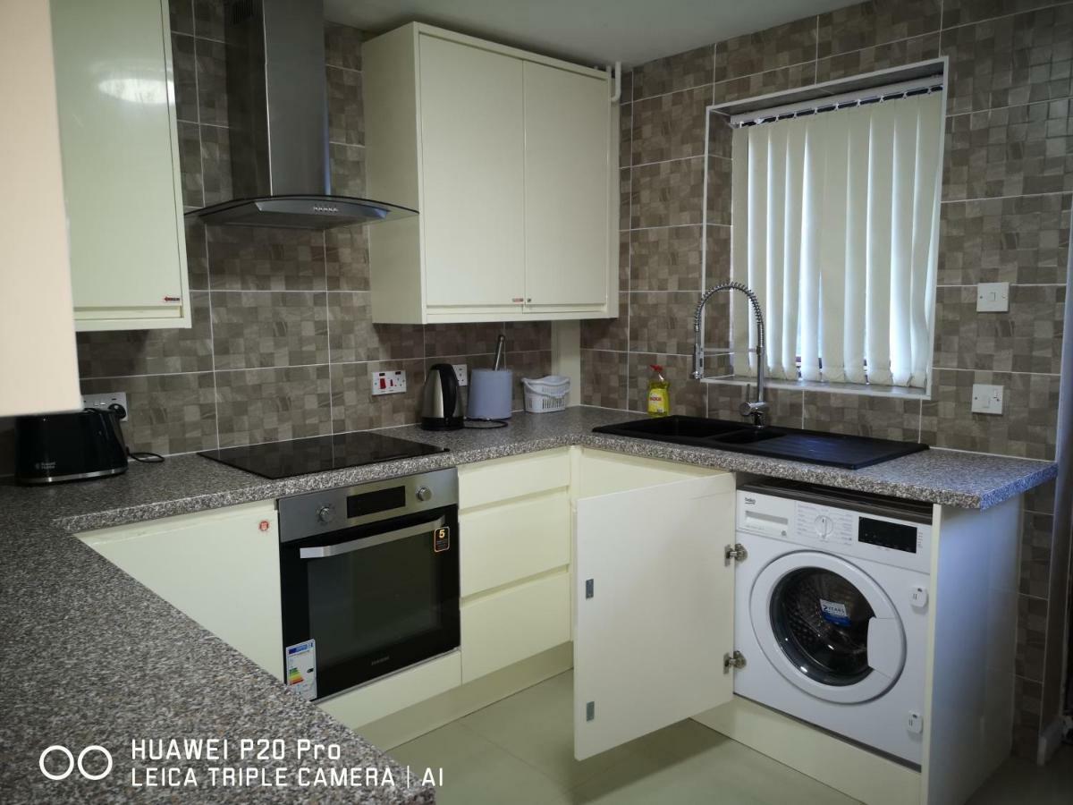 Richflo Holiday Rentals Manchester Esterno foto
